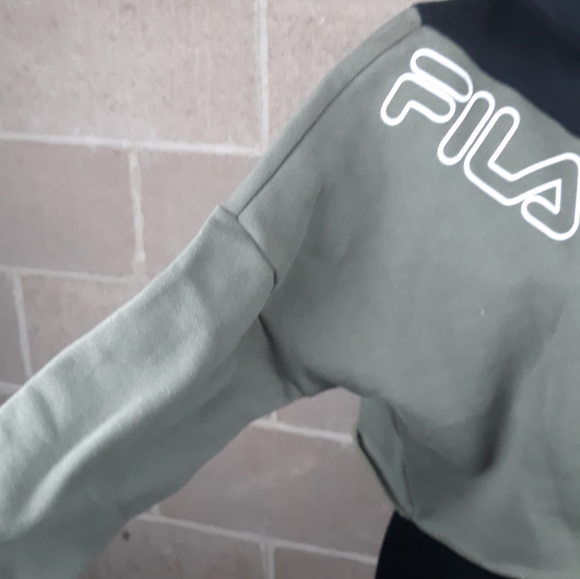 Women's Fila Crop Hoodie - Picture 5 of 7